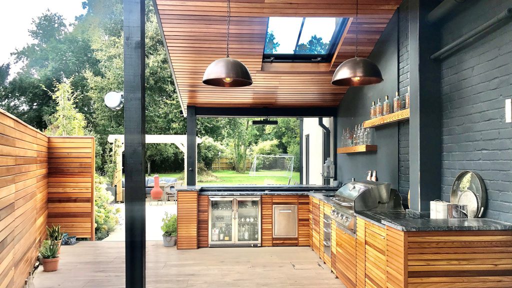 The Benefits of an Outdoor Kitchen in Your Garden